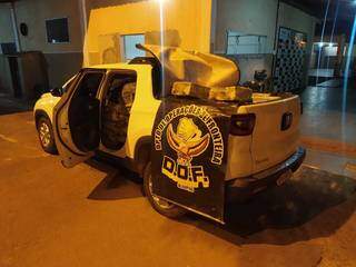 Fiat Toro parada ao lado de canavial carregava 1.380 quilos de maconha
