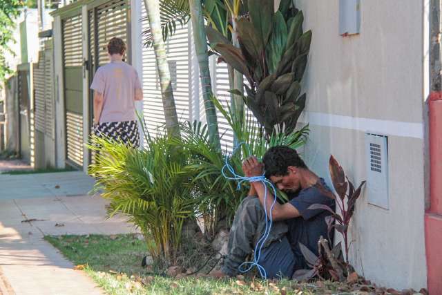 Dono amarra ladr&atilde;o que tentava furtar restaurante desativado
