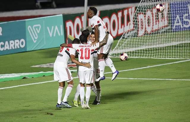 São Paulo, Flamengo e Inter estreiam na fase de grupos da Libertadores
