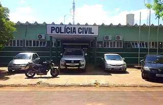 Casal é preso após ser contratado para furtar carro e aplicar "golpe do seguro" Casal é preso após ser contratado para furtar carro e aplicar "golpe do seguro"