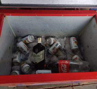 Com freezer já carregado para festar tráfico, dupla é presa com carga de maconha Com freezer já carregado para festar tráfico, dupla é presa com carga de maconha