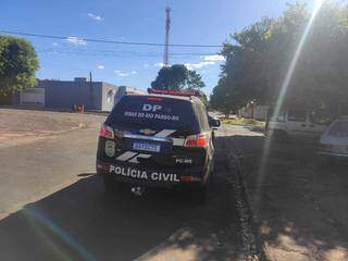 Viatura da Polícia Civil utilizada nas buscas pelo criminoso. (Foto: Polícia Civil) 