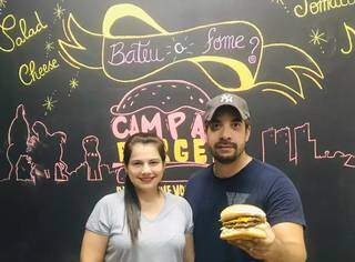 Mireli e Guilherme sempre quiseram ser os donos de uma hamburgueria própria (Foto: Arquivo Pessoal)