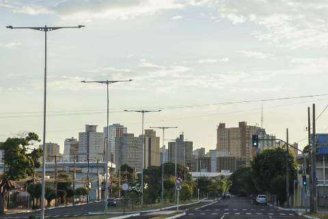 Fim de semana ter&aacute; pancadas de chuva e altas temperaturas