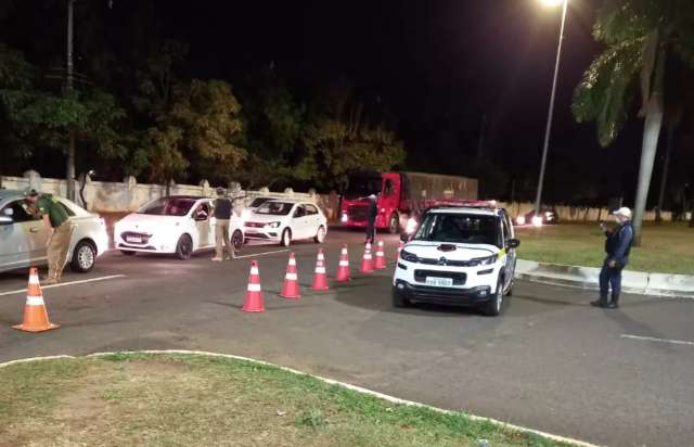Guarda flagra festa de anivers&aacute;rio e 63 locais abertos irregularmente