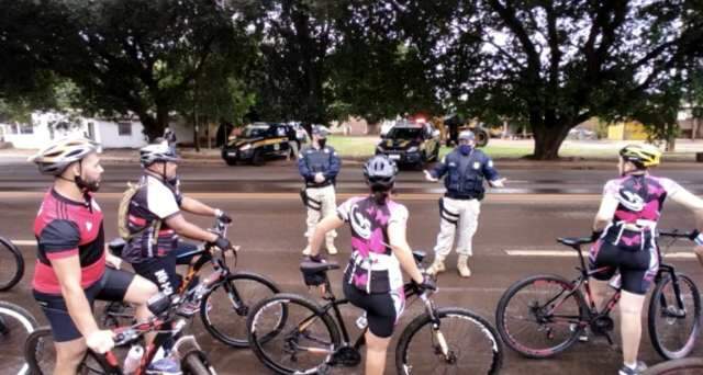 PRF faz a&ccedil;&atilde;o para ciclistas em BRs de Campo Grande, Terenos e Sidrol&acirc;ndia 