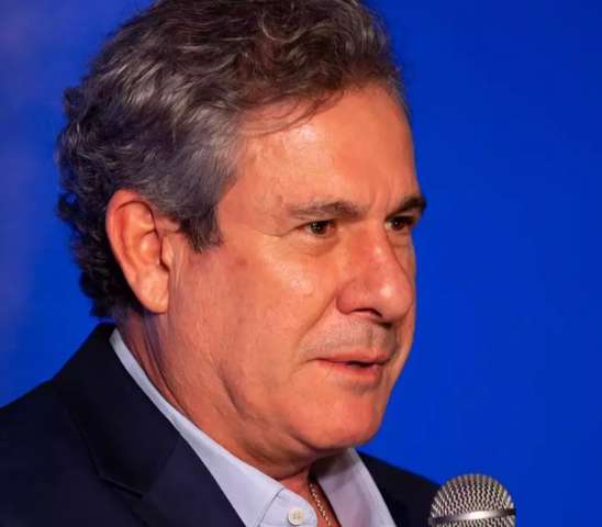 Empres&aacute;rio Jonas Schimidt morre por covid aos 60 anos 