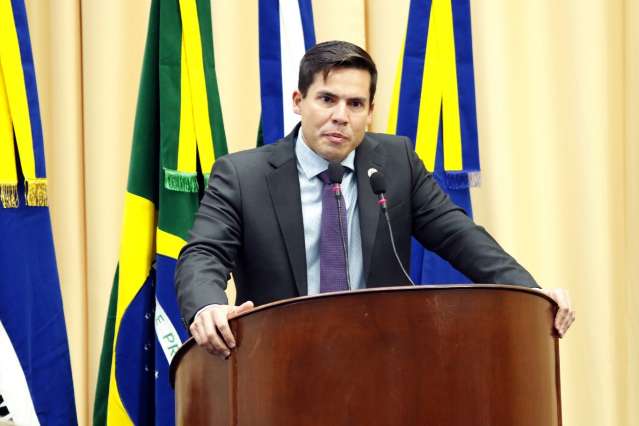 Vereador pode ter mandato cassado por furar toque de recolher