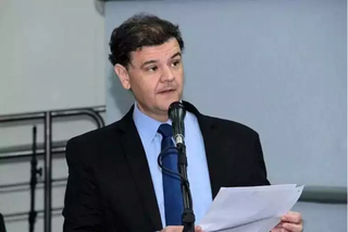Ex-vereador Vinicius Siqueira durante sessão da Câmara. (Foto: Izaias Medeiros)