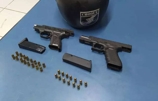Traficante &eacute; preso com quase 1 tonelada de droga e pistolas 9mm