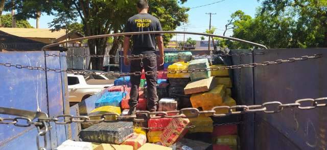 Carga de arroz &eacute; abandonada com quase 6 toneladas de maconha