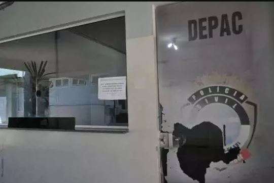 Ladr&atilde;o &eacute; detido por comerciante ao tentar furtar motor de caminh&atilde;o