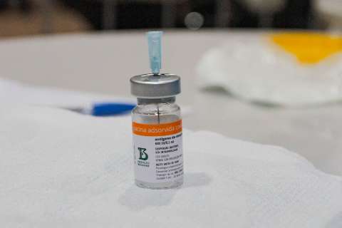 Ao menos 5,2 mil pessoas receberam 2ª dose de vacina fora do prazo recomendado