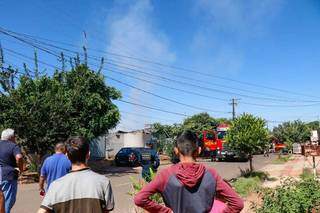 Mangueira de g&aacute;s arrebenta e inc&ecirc;ndio em casa deixa fam&iacute;lia sem destino