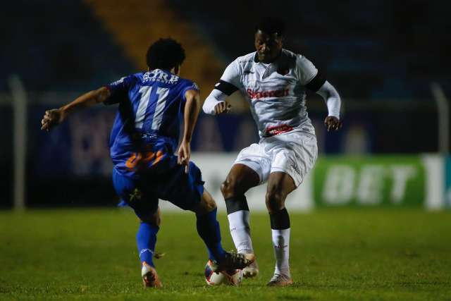 Ituano vence, afunda S&atilde;o Caetano e respira na luta contra o rebaixamento