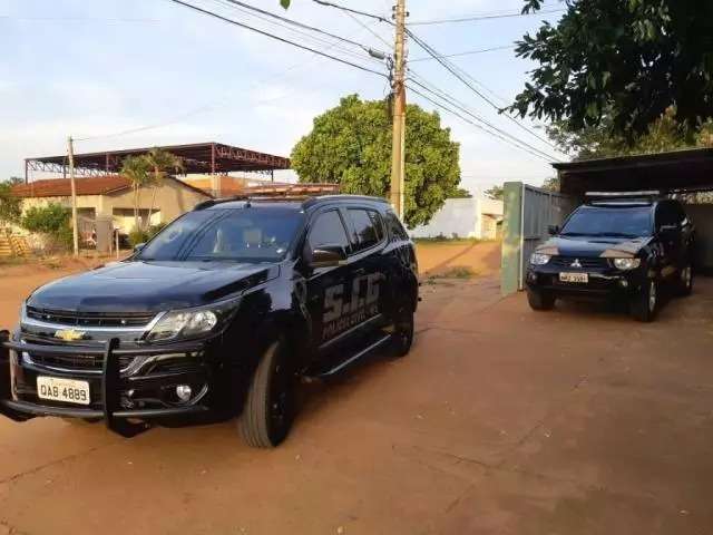 Adolescente &eacute; sequestrado, espancado e ferido a tiros no ombro e cabe&ccedil;a