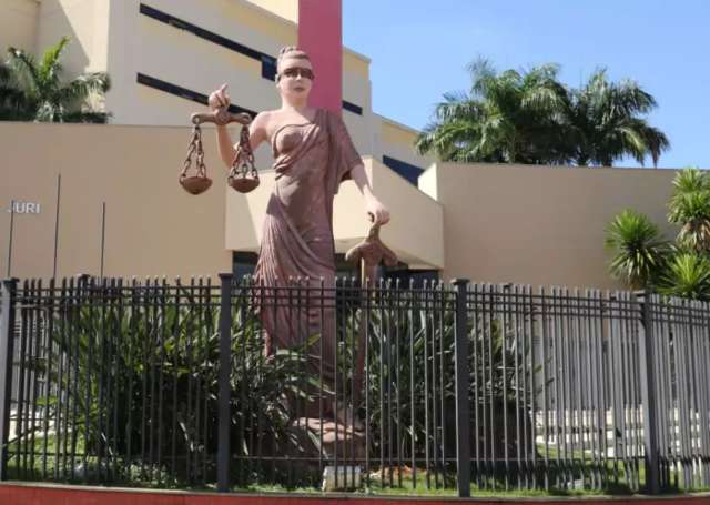 Tio convidava amigos para estuprar crian&ccedil;as de 4 a 7 anos