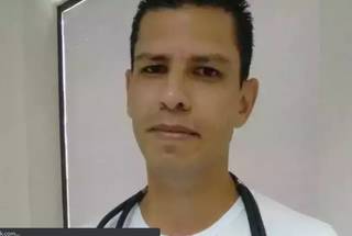 O técnico de enfermagem Rômulo Rodrigues é acusado de matar e sumir com o corpo da esposa (Foto: Reprodução das redes sociais)