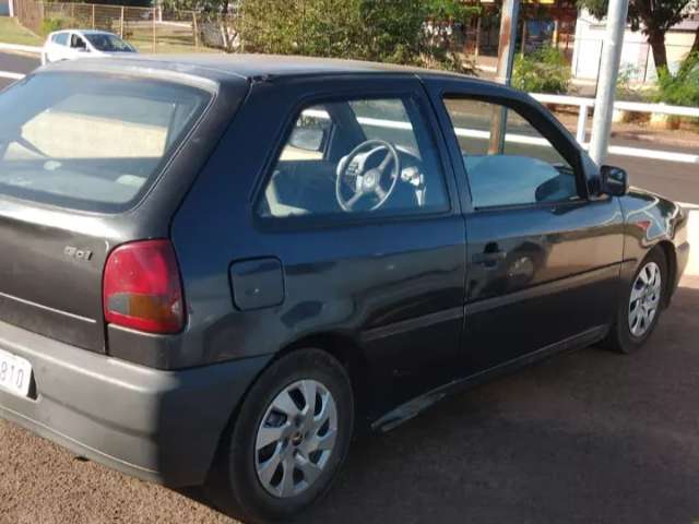 Dono v&ecirc; carro furtado anunciado no Facebook, arma emboscada e suspeito &eacute; preso