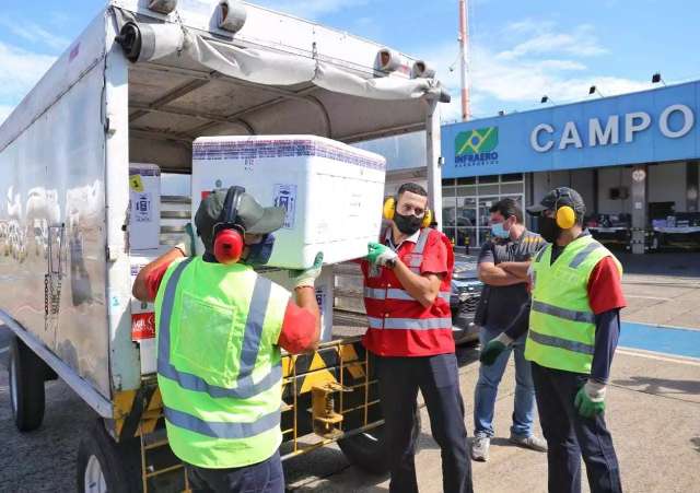 Novo lote com 88 mil doses de vacina contra a covid-19 chega neste s&aacute;bado