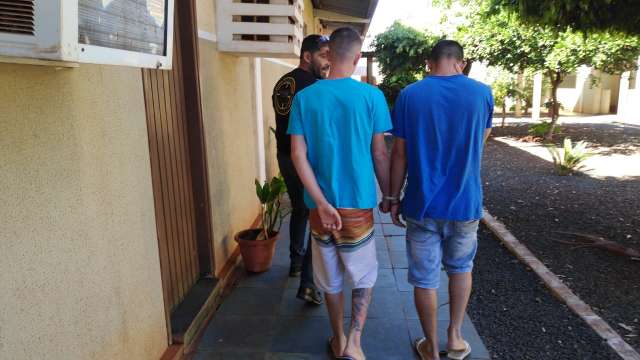 Dupla &eacute; presa com coca&iacute;na &ldquo;de excel&ecirc;ncia&rdquo; que renderia R$ 100 mil