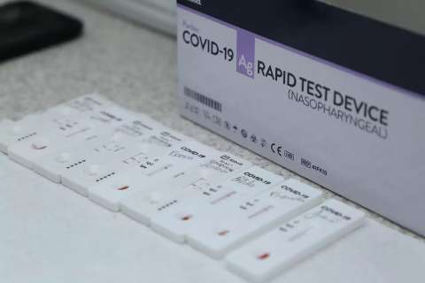 Testes laboratoriais de covid-19 poderão ser deduzidos do Imposto de Renda