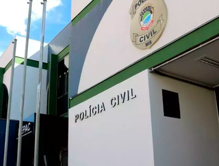 “Bebi só uma garrafa”, confessa mulher presa por dirigir em zigue-zague “Bebi só uma garrafa”, confessa mulher presa por dirigir em zigue-zague
