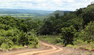 A 40 quilômetros da Capital, no município de Jaraguari, o acesso ao quilombo é por meio de estrada de terra (Foto: Arquivo Pessoal)