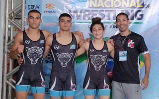 De MS, irm&atilde;os lutadores v&atilde;o representar o Brasil no Pan-Americano de wrestling