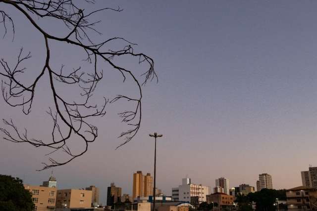 C&eacute;u claro e tempo firme predominam na 1&ordf; segunda-feira de maio