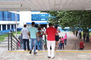 Movimentação de estudantes em universidade de Campo Grande (Foto: Paulo Francis/Arquivo)