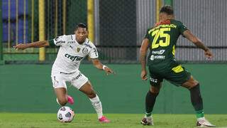 Na Argentina, Rony garante 3&ordf; vit&oacute;ria seguida do Palmeiras na Libertadores