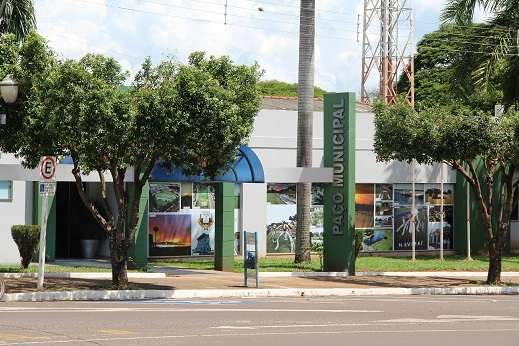 No interior, prefeitura decide antecipar metade do 13&ordm; sal&aacute;rio em junho