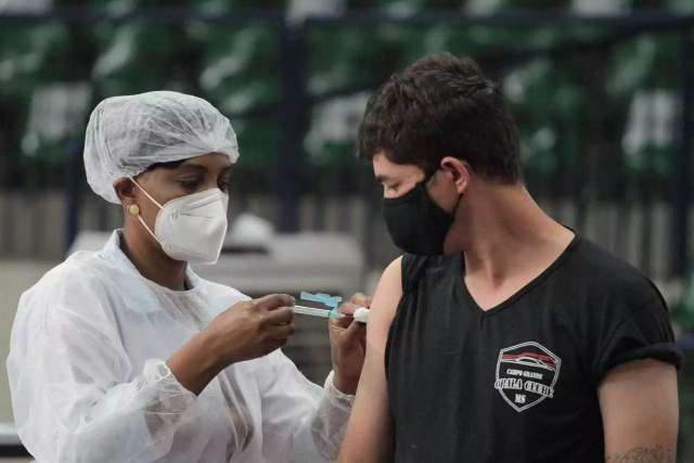 Capital abre cadastro da vacina para 30 anos
