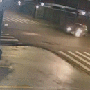 Motorista faz convers&atilde;o proibida, fere motociclista e foge sem prestar socorro