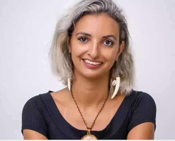 Com namorado internado em cl&iacute;nica, inqu&eacute;rito de morte de professora &eacute; prorrogado