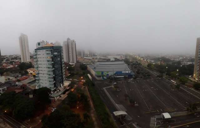 Capital amanhece com forte neblina e previs&atilde;o &eacute; de friozinho ao longo do dia