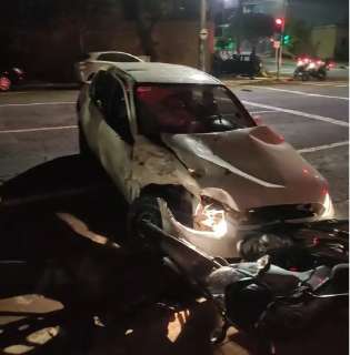 Motorista bate em ve&iacute;culo enquanto fugia na contram&atilde;o da Jos&eacute; Ant&ocirc;nio