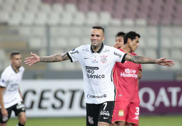 Luan volta a brilhar e Corinthians vence a primeira na Copa Sul-Americana