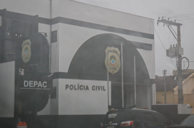 Ap&oacute;s ser acusado de furto, homem &eacute; esfaqueado nas costas 