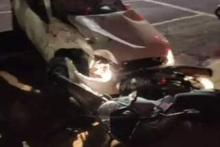 Jovem que fugiu de blitz e causou acidente estava com arma e drogas 