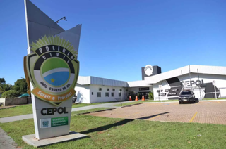 Homem cai em golpe de venda de camionete e perde R$ 50 mil para falso PM Homem cai em golpe de venda de camionete e perde R$ 50 mil para falso PM