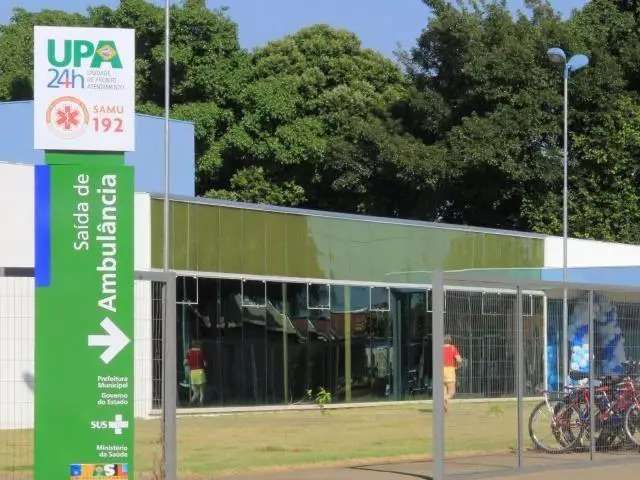 Esfaqueado, homem volta para festa, passa mal e morre em UPA
