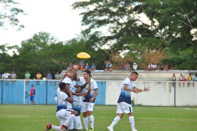 Costa Rica retoma lideran&ccedil;a e Dourados embola briga pelo t&iacute;tulo do estadual