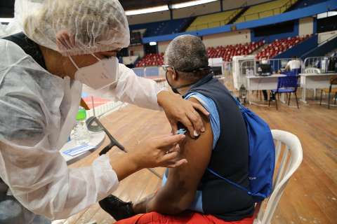 Vacina da Pfizer vai imunizar 4.770 moradores na Capital 