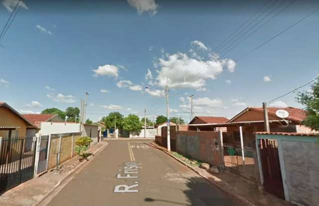 Jovem apanha com barra de ferro para &quot;confessar&quot; furto