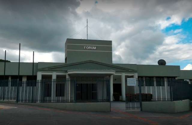 Bi&oacute;logo &eacute; condenado a 48 anos de pris&atilde;o por estuprar os dois filhos  