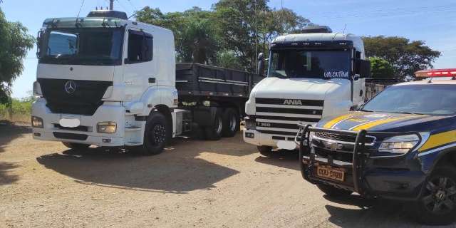 Carretas s&atilde;o apreendidas a caminho do Paraguai e motoristas resgatados no RJ