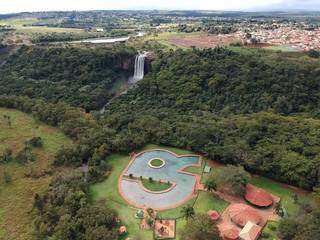 Vista do Parque Natural Municipal Salto do Sucuriú, em Costa Rica (Foto: Divulgação)