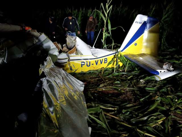 Queda de avi&atilde;o em MS matou primos do RS